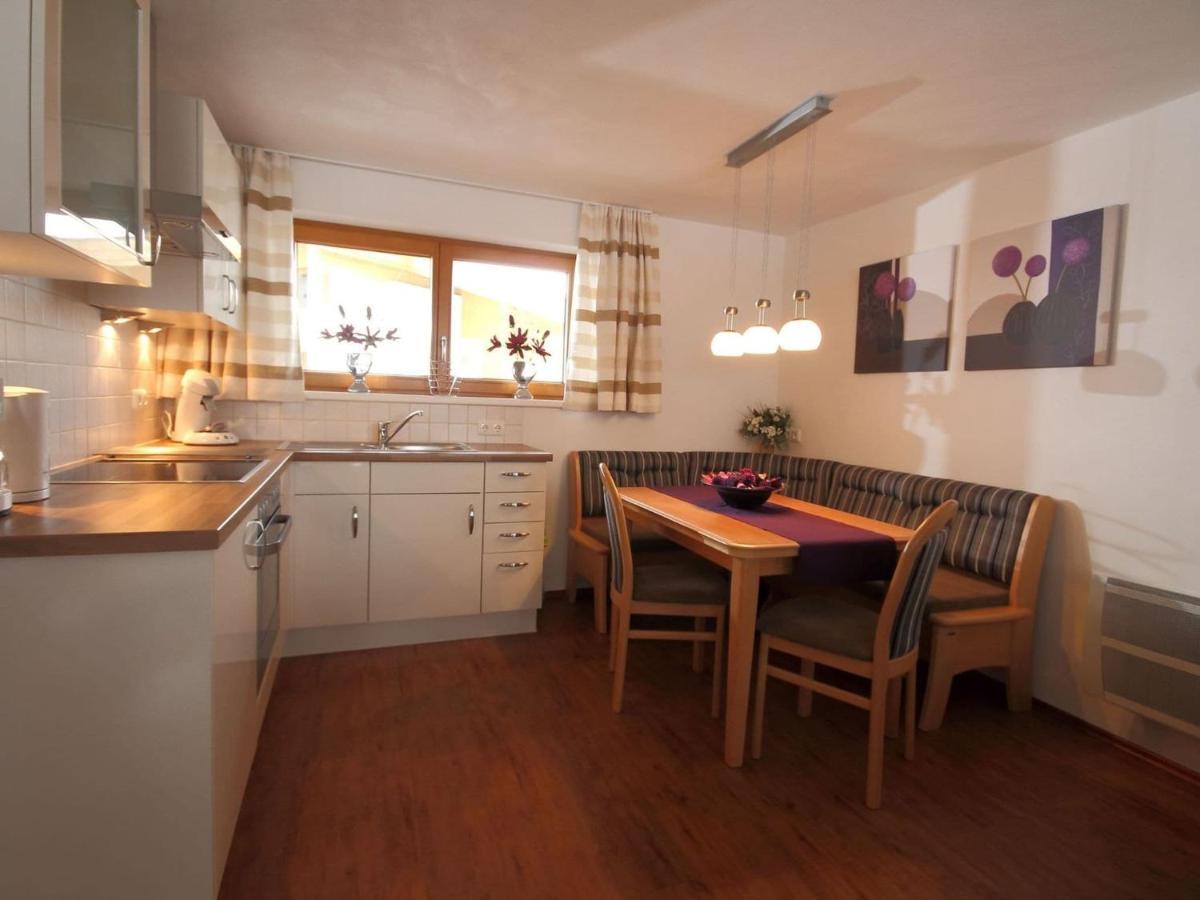Boutique Apartment In Brixen With Mountain View Бриксен-им-Тале Екстериор снимка